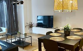 Home Las Burgas D&C